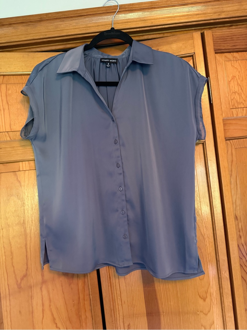 Brookstone Slate Blue Button-Front Cap Sleeve Blouse